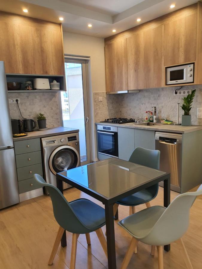 Tony'S Suite With Parking Aten Exteriör bild